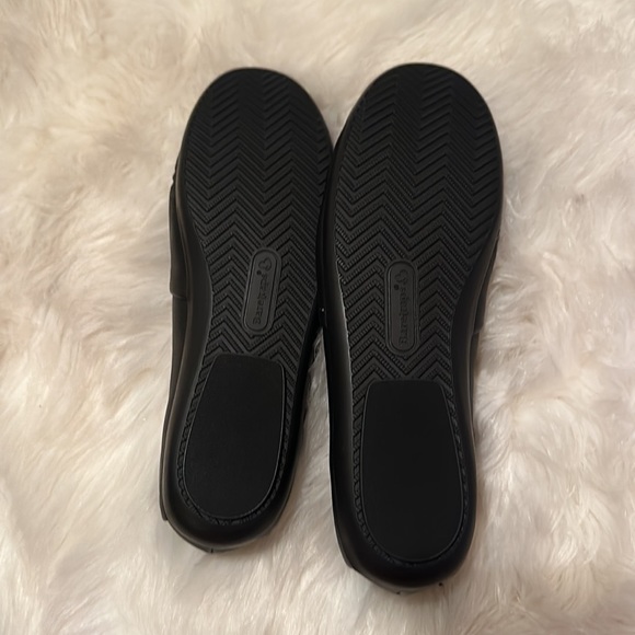 Women’s bare traps, memory foam slip on shoes size 8 - Picture 3 of 3